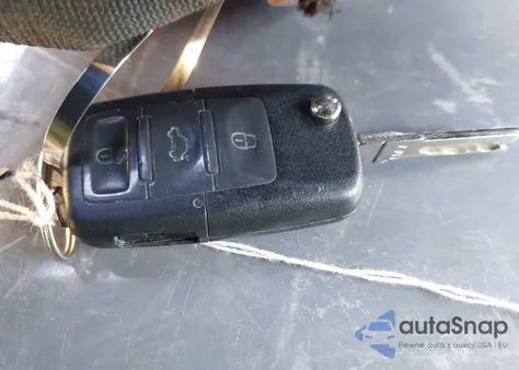 2010 Volkswagen New Beetle 2.5L Final Edition из США, поврежденный, VIN 3VWPW3AG7AM016492